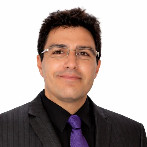 Ricardo Villegas, Senior Legal AI Educator (Admitted Solicitor), Quillio